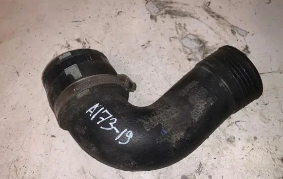 Volvo XC60 Engine coolant pipe/hose 30696253 A17319