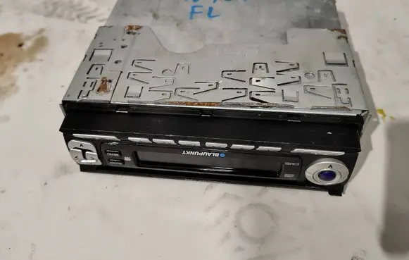 Mercedes-Benz Sprinter W901 W902 W903 W904 Radio/CD/DVD/GPS head unit 7645070310