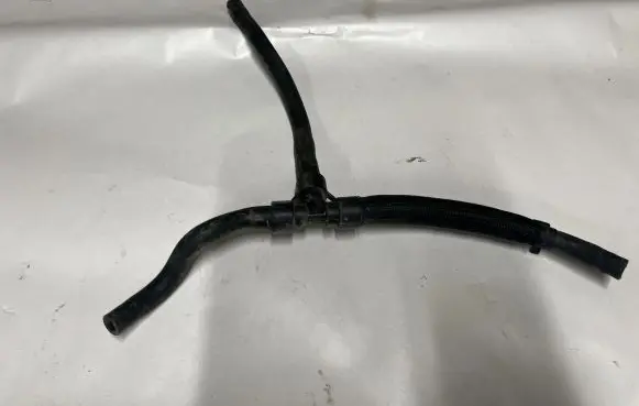 Chevrolet Camaro Engine coolant pipe/hose 23104599