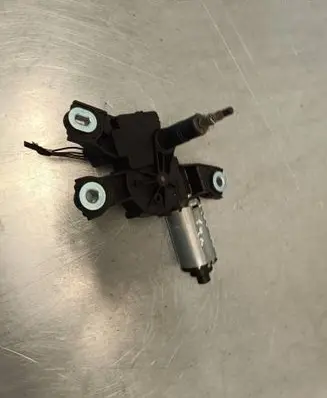 Volkswagen Tiguan Rear window wiper motor 5N0955711A 355544948