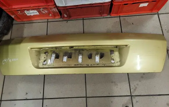 Citroen C4 I Picasso Trunk door license plate light bar 607977