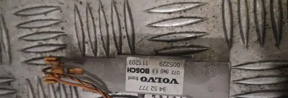 Volvo S60 Airbag deployment crash/impact sensor 9452777