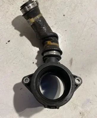 Ford Focus Breather/breather pipe/hose 1051412804