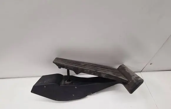 BMW X5 E53 Accelerator throttle pedal 6753518 20201 25916010