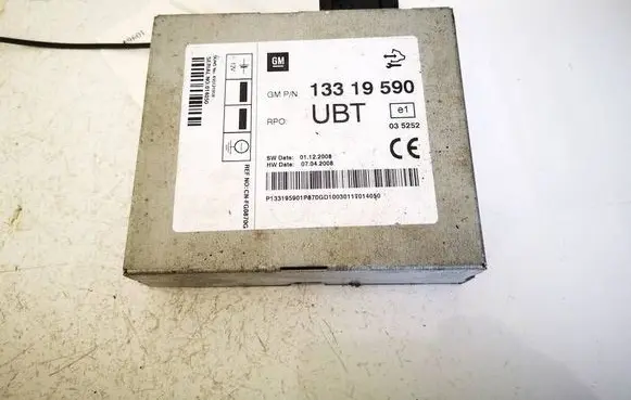 Opel Insignia A Antenna control unit 13319590