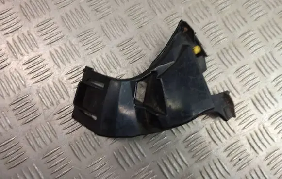 BMW 5 GT F07 Front bumper mounting bracket 7203828