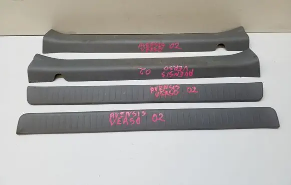 Toyota Avensis Verso Front sill trim cover 6791344020 6791444020 6791144040