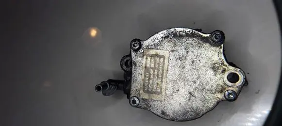 Ford Focus Vacuum pump 9653898080 9140300010 03B05