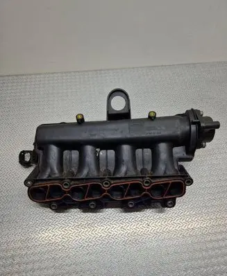 Opel Astra H Intake manifold 55189595
