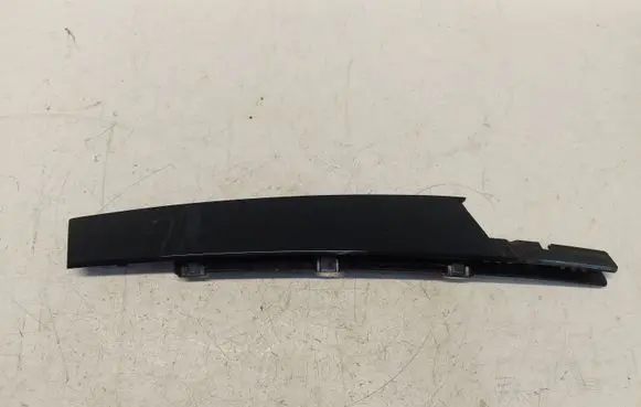 Audi A1 Front door trim (molding) 82G837901