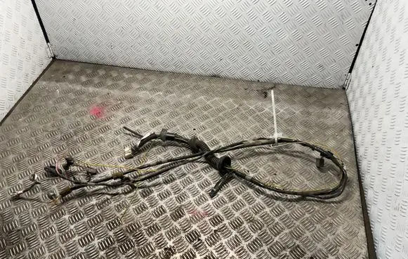 Toyota RAV 4 (XA20) Tailgate/trunk wiring harness 