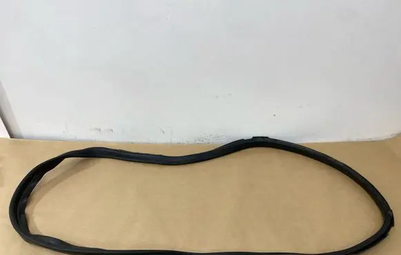 Mercedes-Benz CL C216 Trunk rubber seal (body) A2167500598