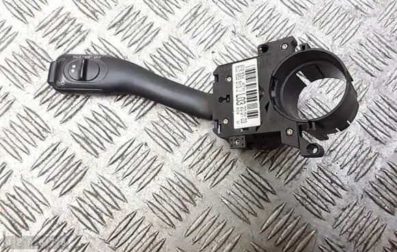 Skoda Octavia Mk1 (1U) Light switch 8l0953513j