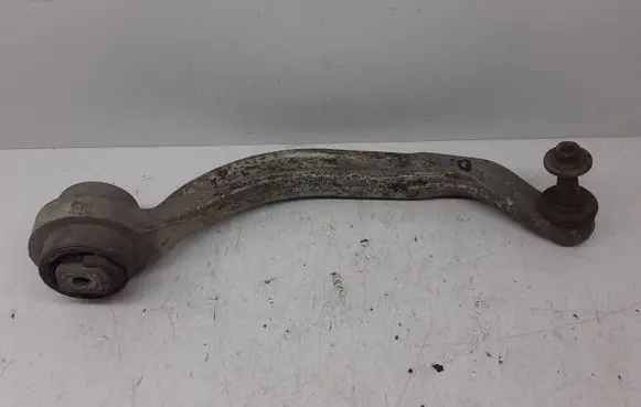 Volkswagen PASSAT B5.5 Front lower control arm/wishbone