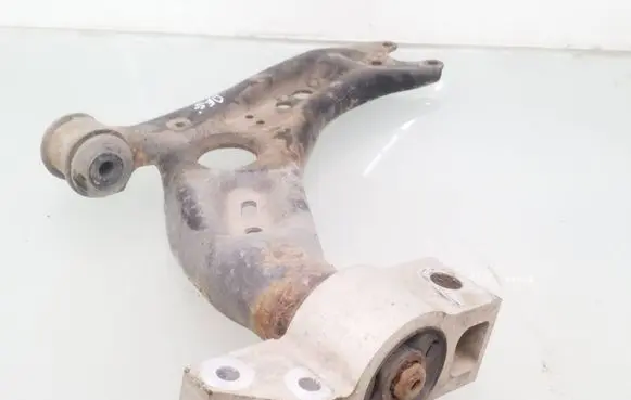 Front lower control arm/wishbone