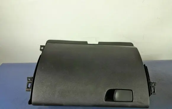 Renault Megane IV Glove box 685008563R