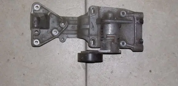 Volvo V50 Generator/alternator bracket 3125162