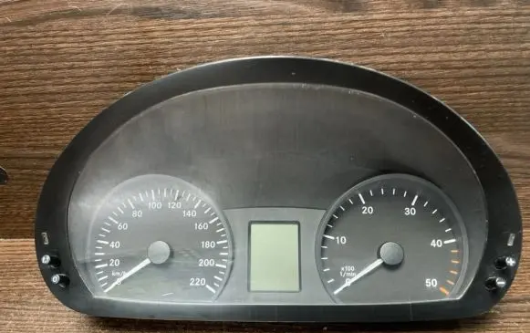 Mercedes-Benz Vito Viano W639 Speedometer (instrument cluster) 6394462121