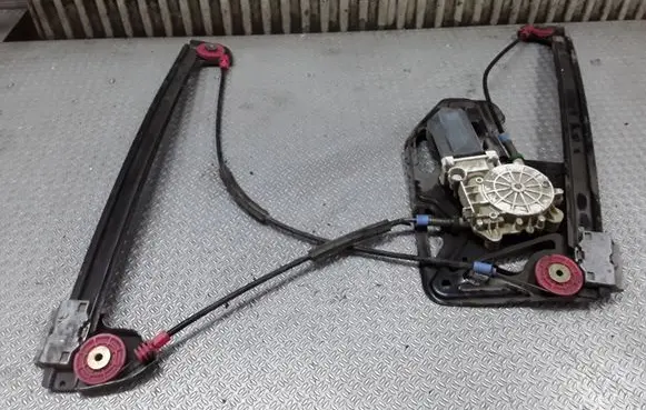 BMW 7 E38 Front door window regulator with motor 513381252010