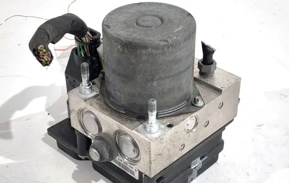 Peugeot 508 ABS Pump 9677031780