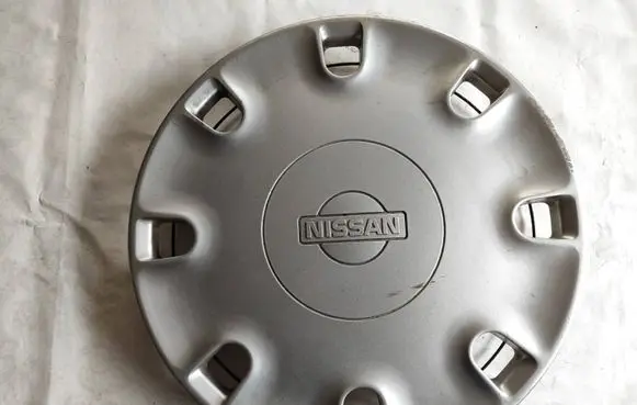 Nissan Primera R14 wheel hub/cap/trim 4031593J00
