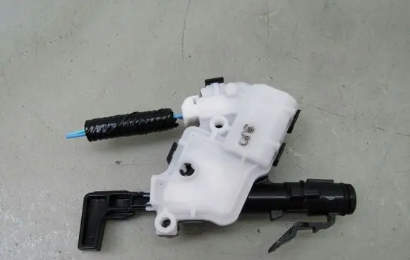 Nissan X-Trail T33 Fuel tank cap lock XTRAIL