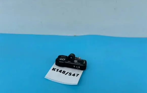 Volkswagen Golf VII Tire pressure sensor VS-62U032