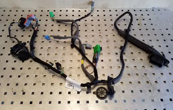 Volvo XC60 Front door wiring loom 31318696