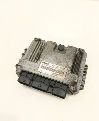 Renault Trafic II (X83) Engine control unit/module 8200546983 1039S10914 0281011529