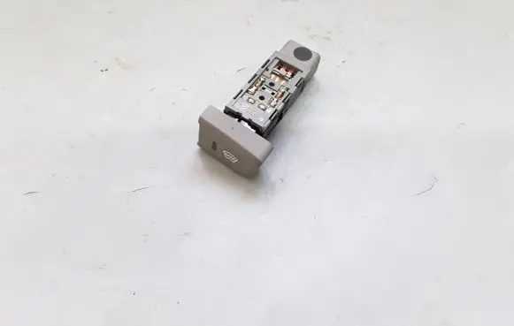 KIA Carens II Windscreen/window heater switch 2792