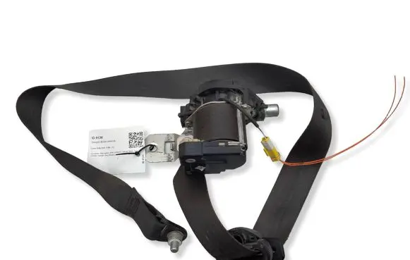 Iveco Daily 4th gen Front seatbelt 33017280A1