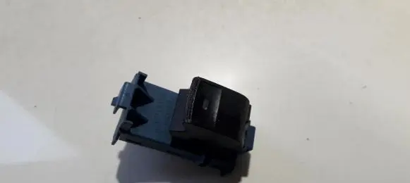Toyota Corolla Verso AR10 Electric window control switch 8481005070 84810-05070