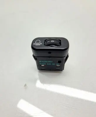 Mercedes-Benz Sprinter W906 Headlight level height control switch 9068260038