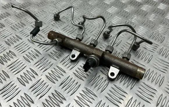Fuel main line pipe