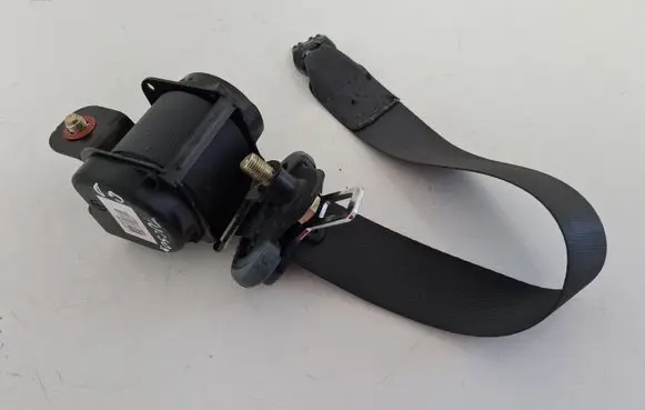 Hyundai Tucson JM Rear seatbelt 898202E001