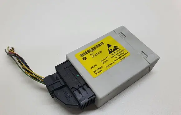 BMW 5 E60 E61 Center console control module 9183233 28137346