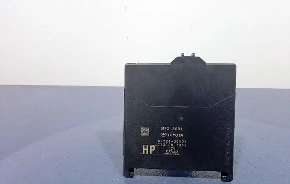 Toyota Camry Comfort/convenience module 89221-33E21