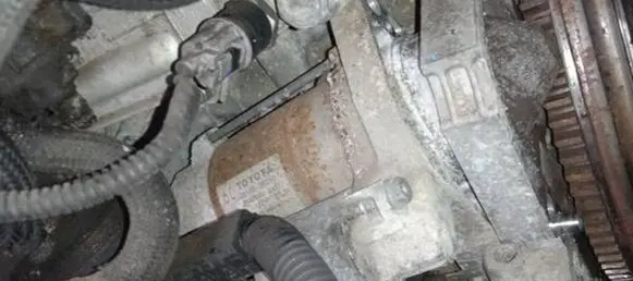Toyota Avensis T270 Starter motor 281000R010