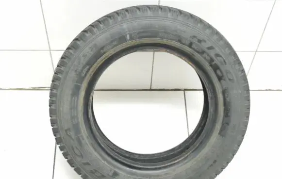 Volkswagen Golf I R12 winter tire Debica 13580r12