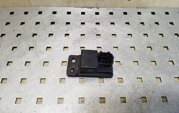 Mitsubishi Pajero Sport I Other relay MR238863