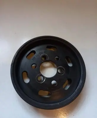 Volkswagen Golf IV Power steering pump pulley 038145255B