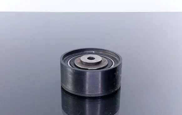 Volkswagen PASSAT B6 Timing belt tensioner pulley F552258