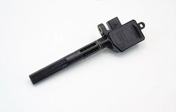 Skoda Fabia Mk1 (6Y) Oil pressure sensor 045907660D