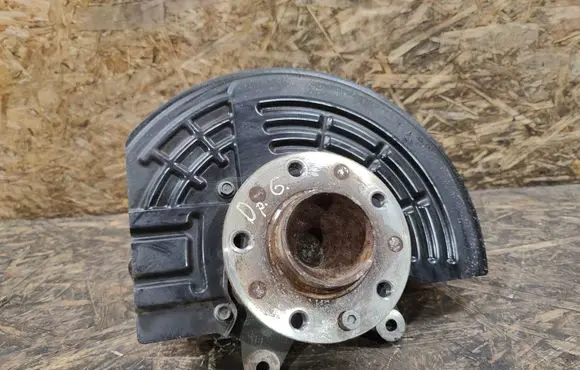 Fiat 500X Rear wheel hub spindle/knuckle 