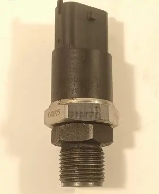 Volvo V50 Fuel pressure sensor 0281002527 58312005563