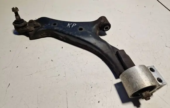 Chevrolet Captiva Front lower control arm/wishbone 96819161