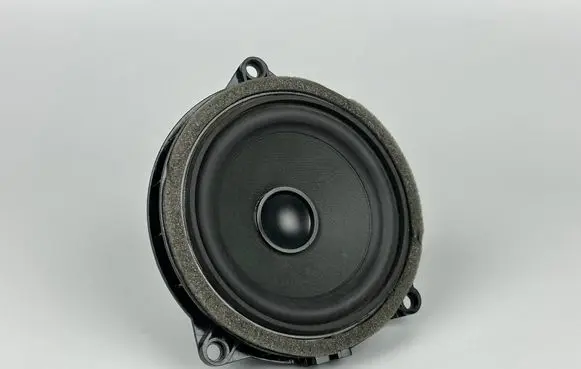 BMW X3 F25 Front door speaker 9240642 65139240642 6513924064201