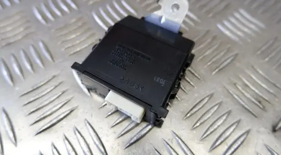 Toyota Corolla E210 E21 Door central lock control unit/module 8597048040