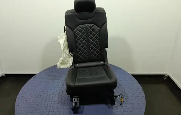 Audi Q7 4M Second row seats 