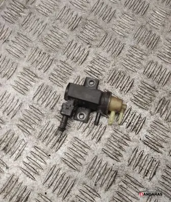Opel Vivaro Turbo solenoid valve 149566740r